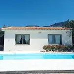 Kochilaki Ideales Villa *
