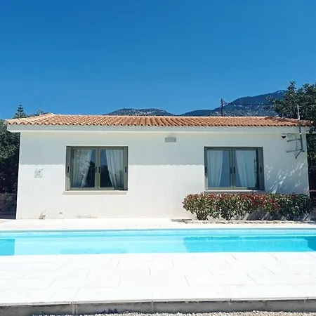Kochilaki Ideales Villa *